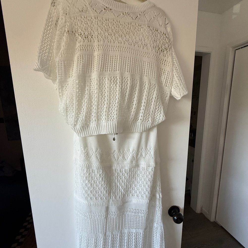 Solitaire White Knit 2 pc. Worn once. Size L - Picture 5 of 6